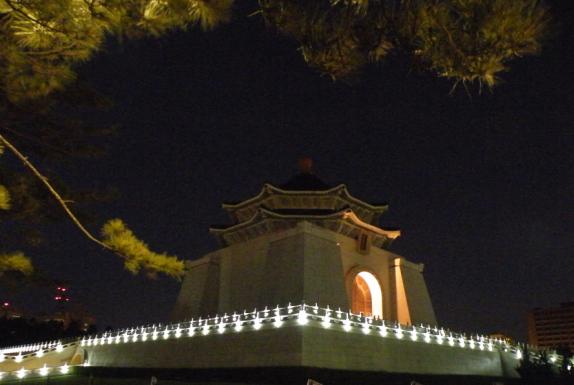 Jiang Memorial.bmp