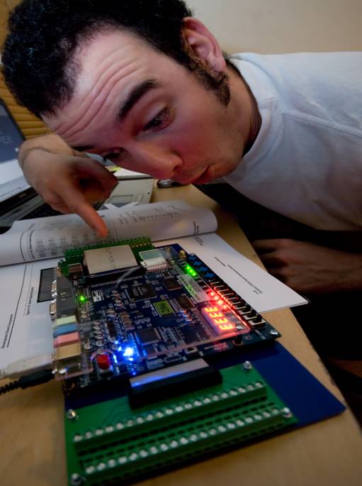 W4-P014---FPGA (field programmable gate array).jpg