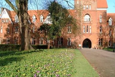 http://www.girton.cam.ac.uk/images/photos/crocii2.jpg